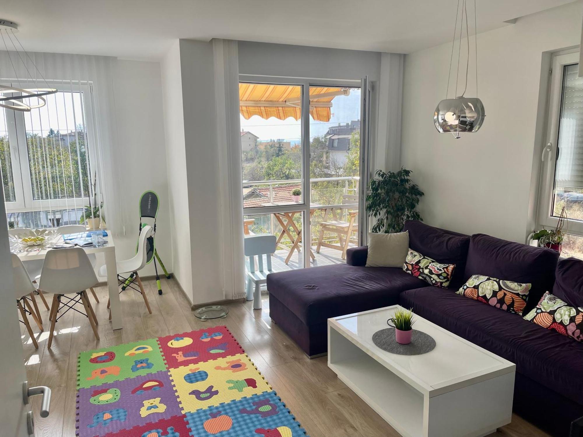 Briz Apartment; 2 Bdr; 6 Guests; Private Parking Varna ภายนอก รูปภาพ